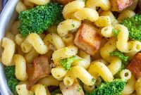 Satisfying Tofu Broccoli Pasta