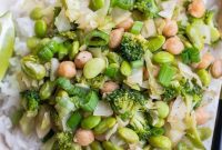 Emerald Veggie & Chickpea Skillet