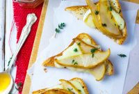 Honey-Drizzled Brie and Pear Toasts with Fresh Thyme
