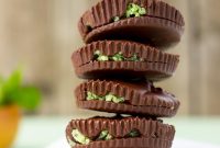 Cool Mint Chocolate Cups