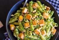 Vibrant Kale and Leek Pesto Pasta with Tofu