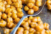 Taco-Spiced Crunchy Chickpea Bites