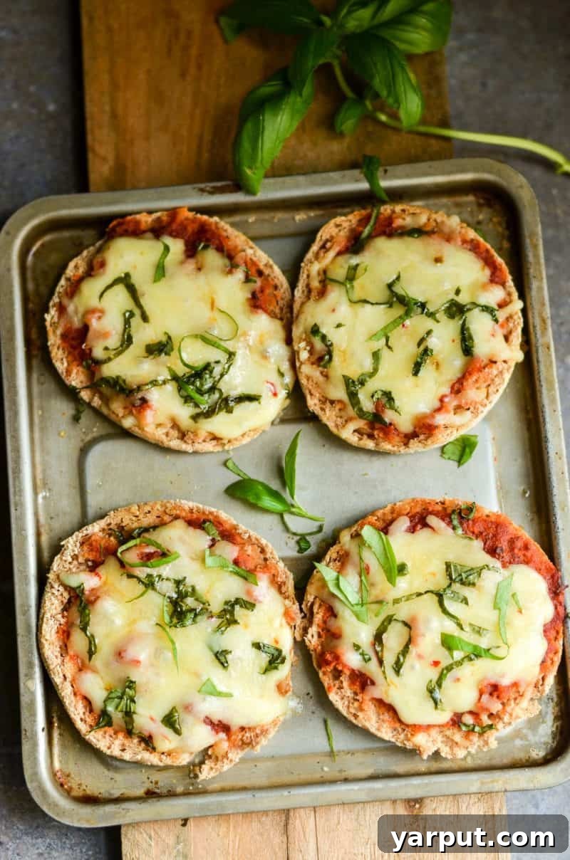 20 Satisfying Vegetarian Weight Watchers Recipes 22 Quick and customizable English Muffin Pizzas from Midlife Healthy Living, a fun and easy Weight Watchers snack or light meal. Low in SmartPoints and great for families.