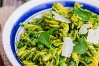 Vibrant Watercress Pesto Pasta with Peas