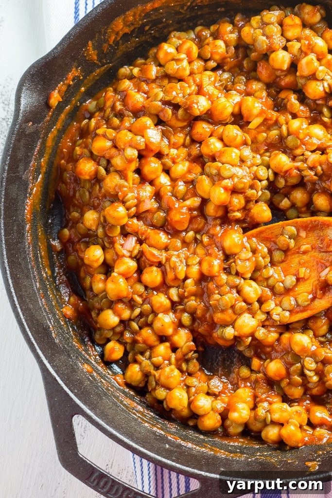 Plant-Based Lentil and Chickpea Sloppy Joes 4 Vegetarian Sloppy Joes - BBQ Filling